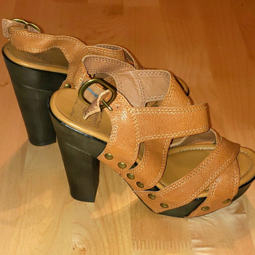 NEVER WORN Lucky Brand Boho Heels